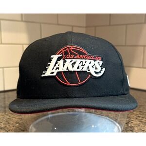 Los Angeles Lakers New Era 59Fifty SnapBack Black & White Cap